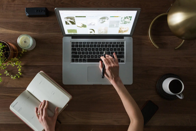  Online Marketing Consultant 